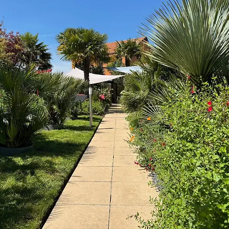 Domus 26 Occidens Duo 3* Montaigu-Vendee